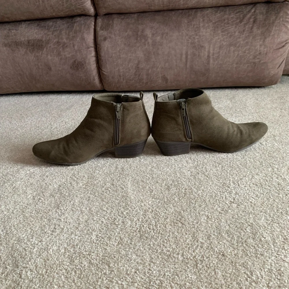 Old Navy Olive Green Booties / Ankle Boot - Picture 4 of 7